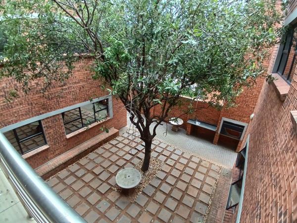 164 m² Commercial space