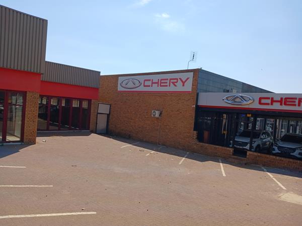 493 m² Retail Space