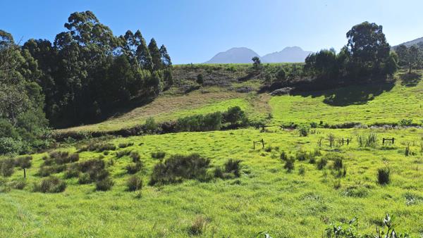 4.4 ha Farm
