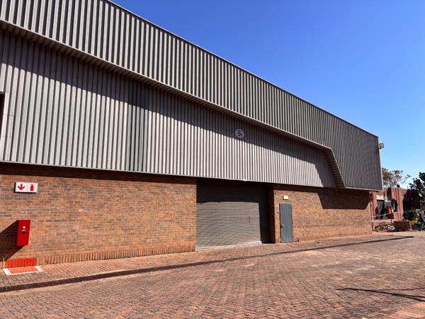 859 m² Industrial space