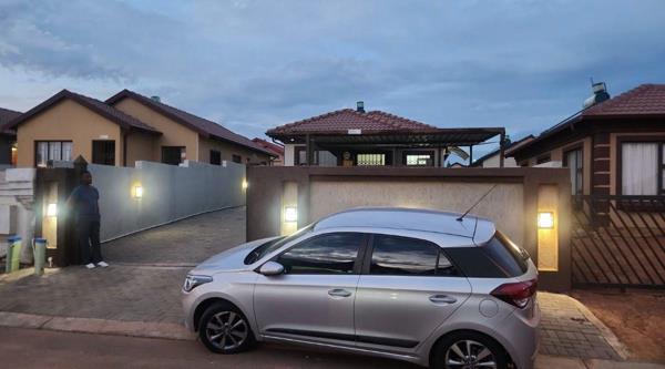 2 Bedroom House
