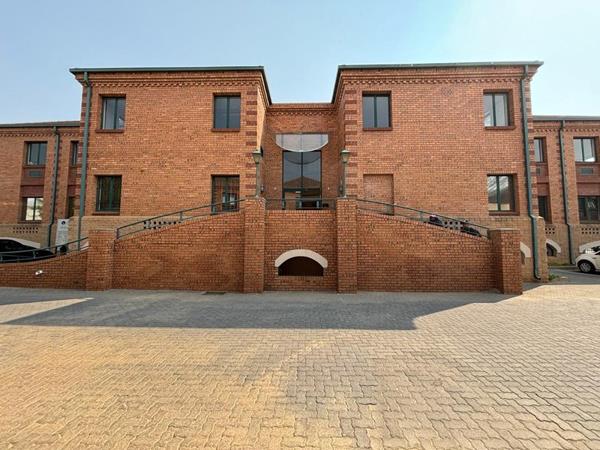 315 m² Office Space