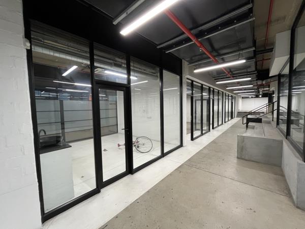 2 129 m² Commercial space