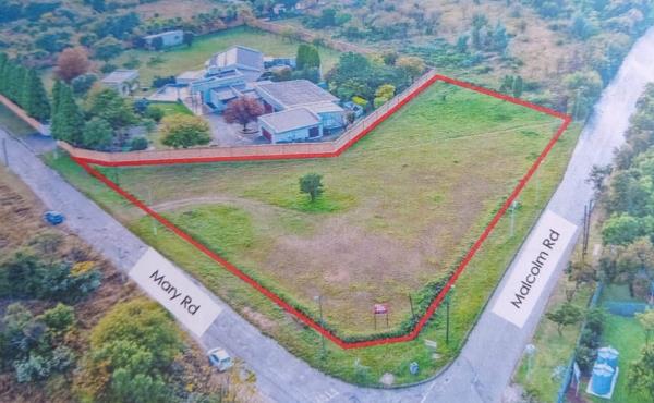 3 770 m² Land