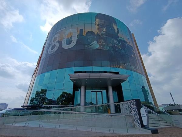 594 m² Office Space