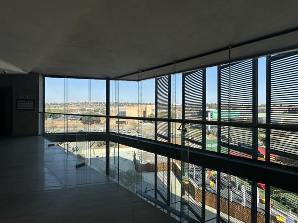 488 m² Commercial space