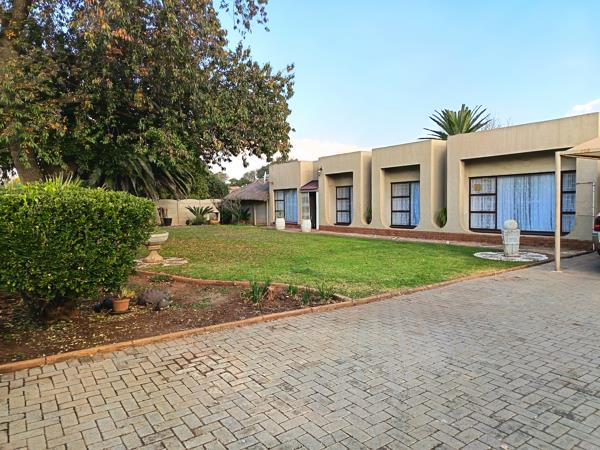 5 Bedroom House