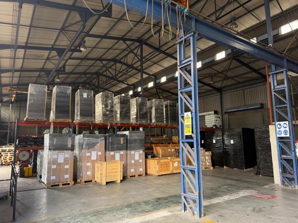1 700 m² Industrial space
