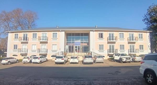 1 640 m² Office Space