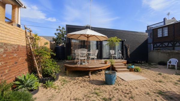 1 Bedroom House