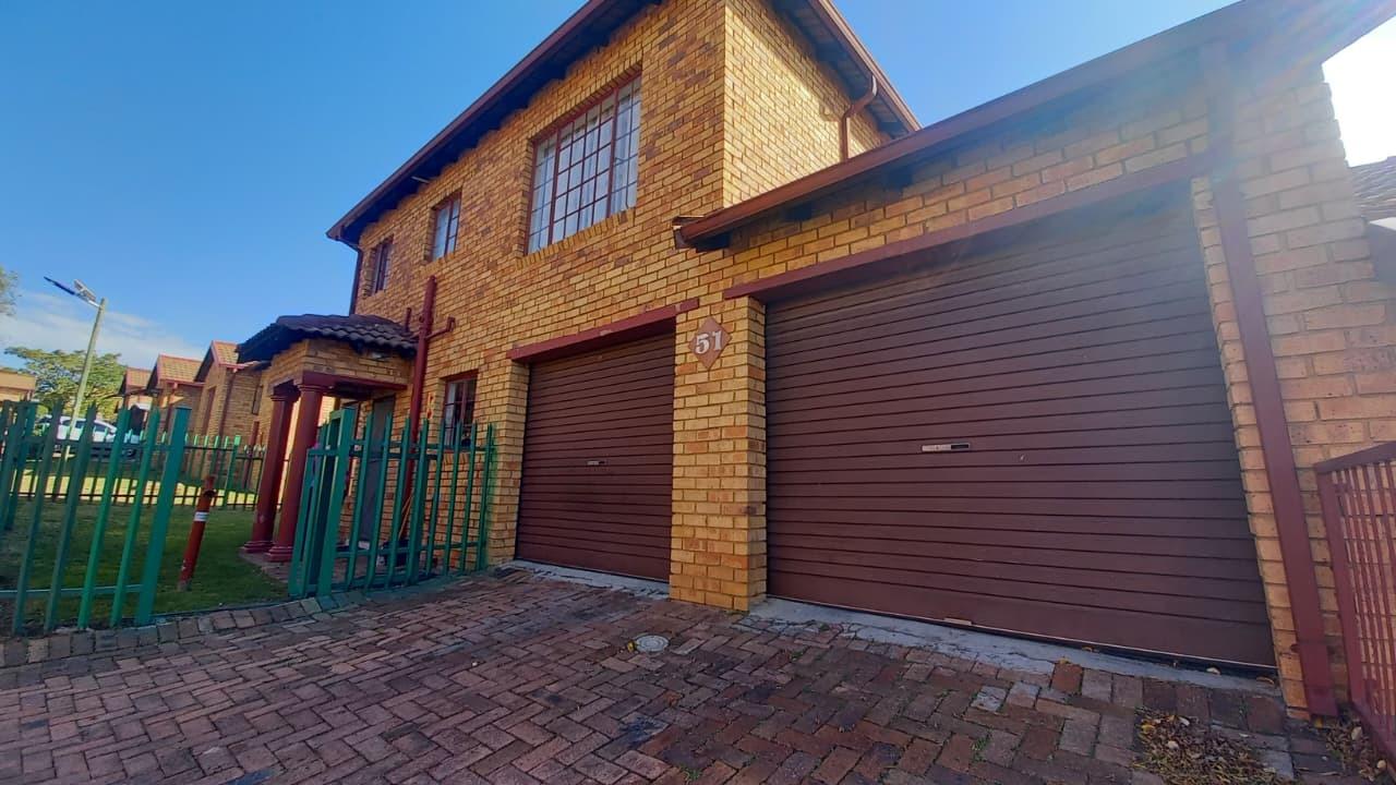 3 Bedroom Townhouse in Elandspark