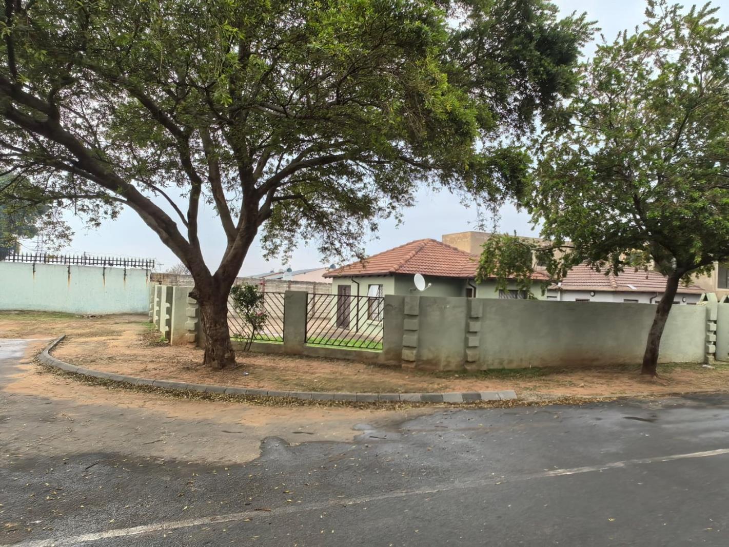 2 Bedroom Simplex in Goudrand