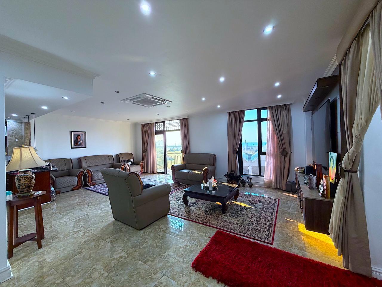 Apartment in Point Waterfront - View 2