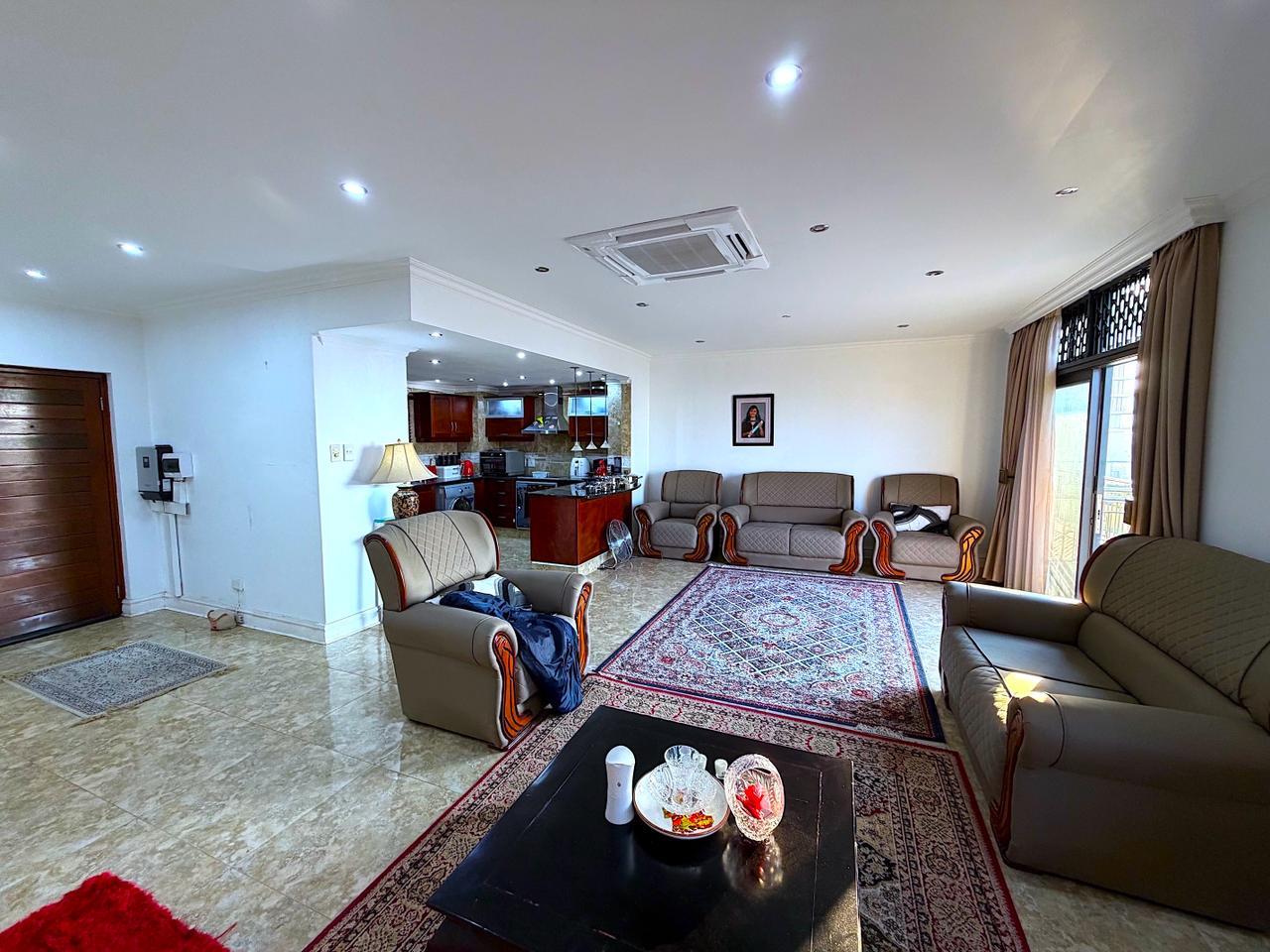 Apartment in Point Waterfront - More