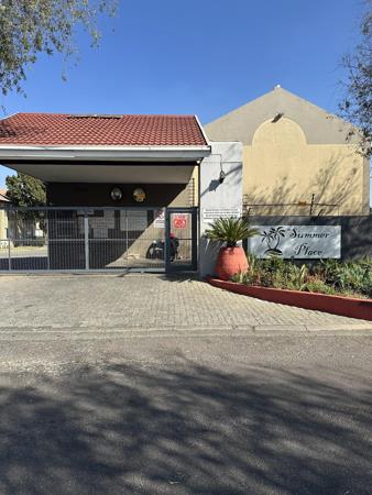 2 Bedroom Townhouse