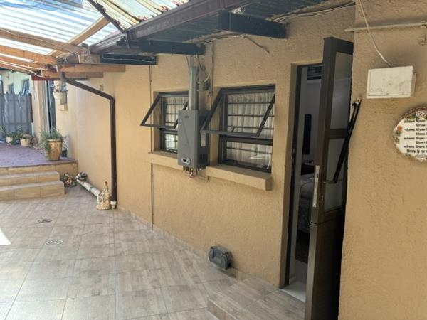 1 Bedroom Garden Cottage