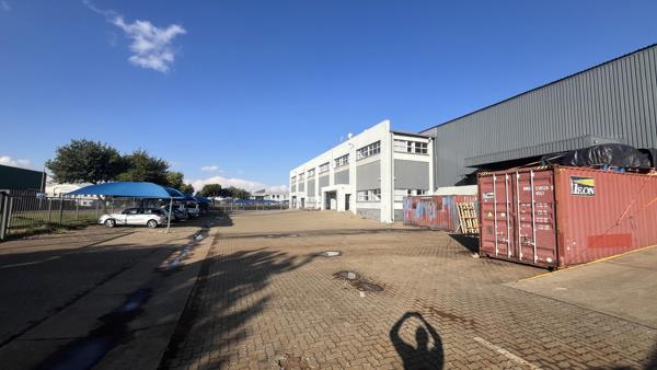 2 594 m² Industrial space