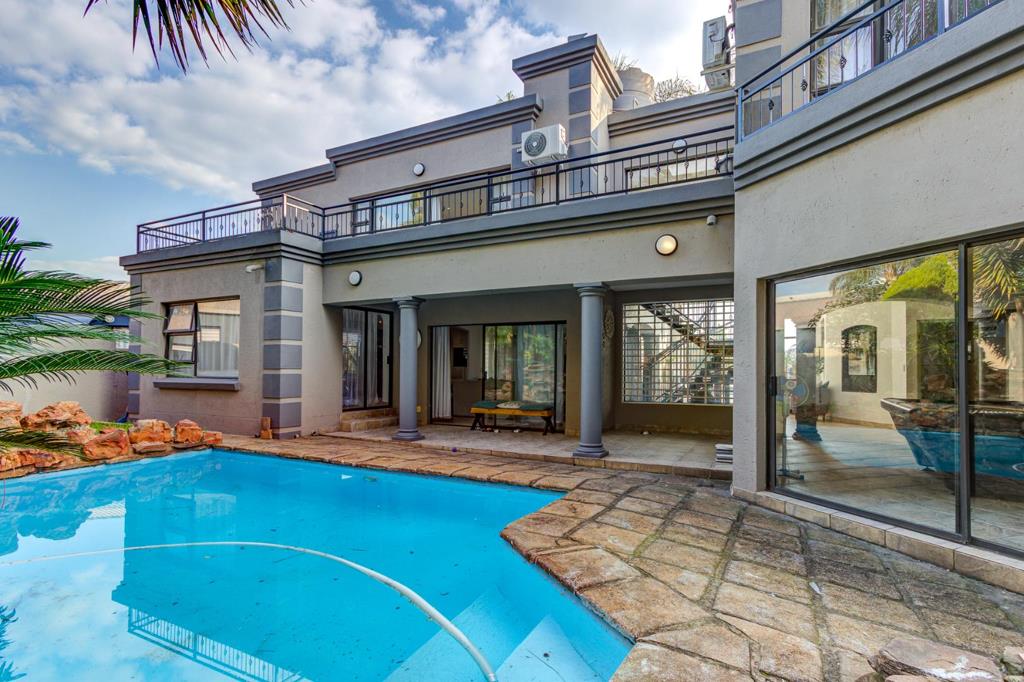 4 Bedroom House