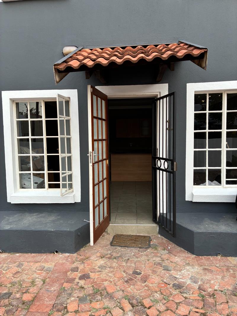 2 Bedroom Apartment in Menlo Park