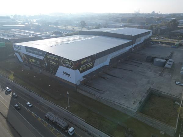 8 124 m² Industrial space