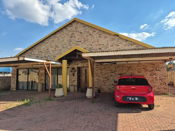 6 Bedroom House