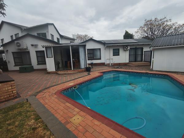 7 Bedroom House