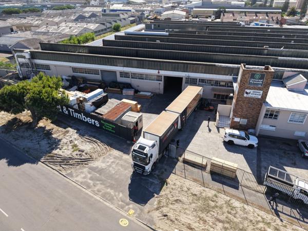 2 900 m² Industrial space