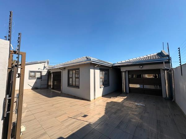 7 Bedroom House