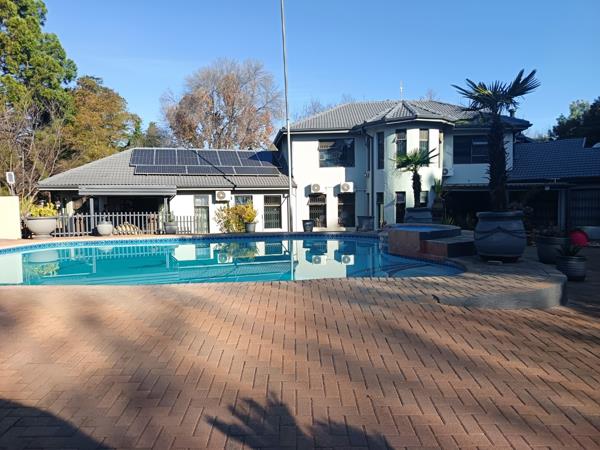 7 Bedroom House
