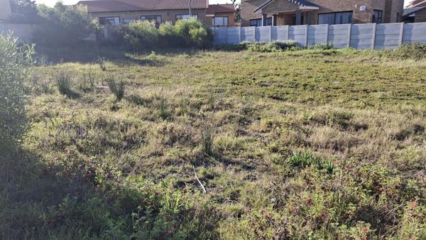 648 m² Land