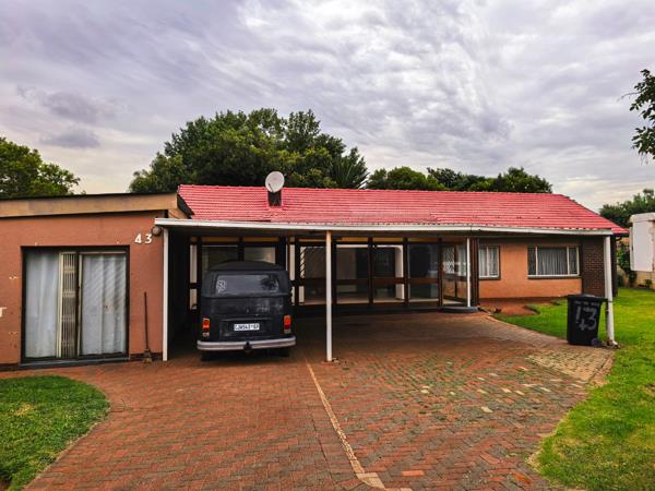 5 Bedroom House