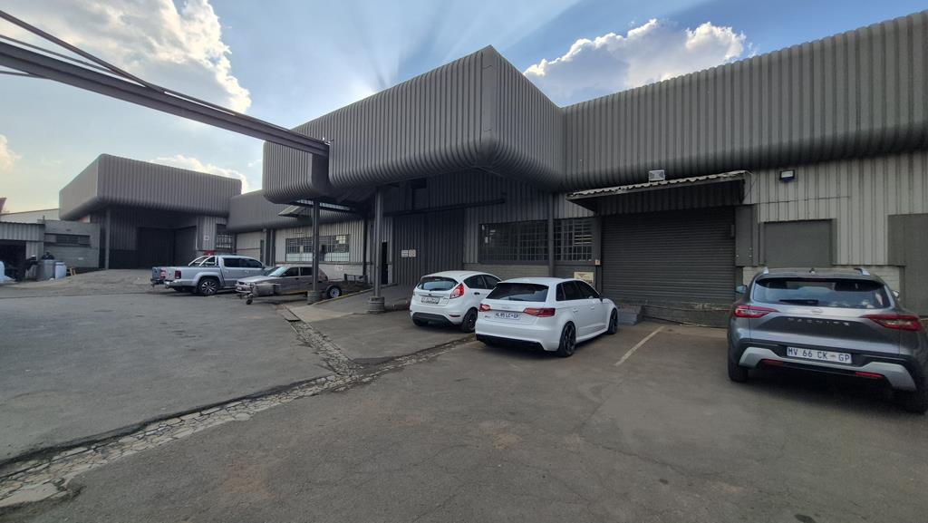 1 595 m² Industrial space