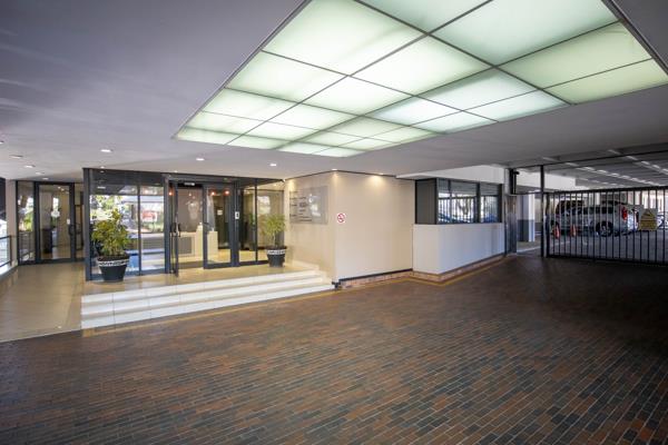 2 000 m² Commercial space