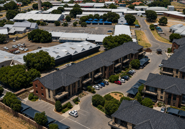 142 m² Commercial space
