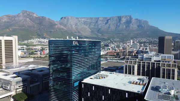 950 m² Commercial space