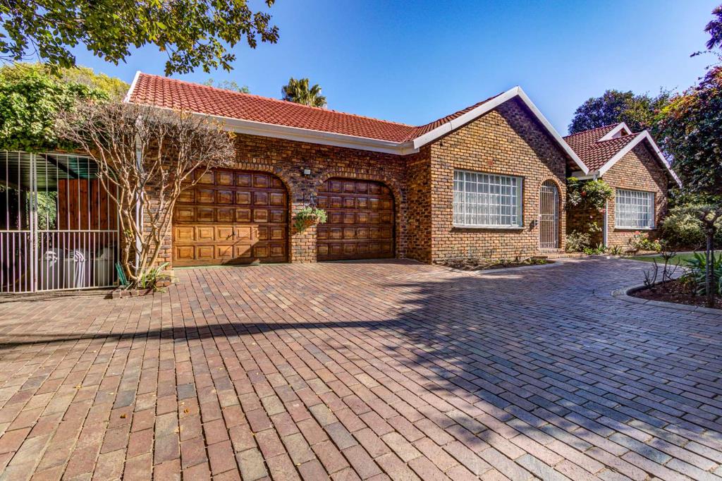 4 Bedroom House