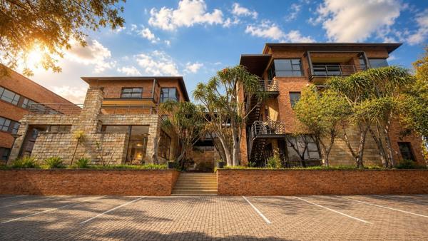 777 m² Office Space