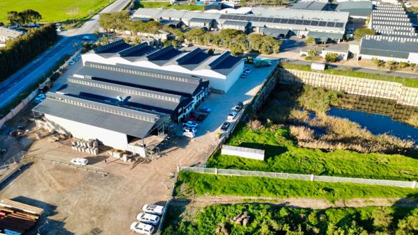 385 m² Industrial space