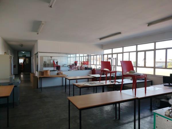 289 m² Industrial space