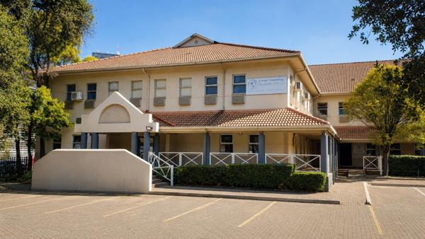 608 m² Commercial space
