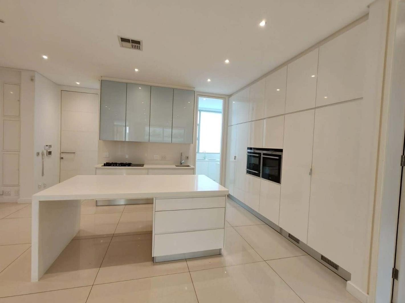 2 Bedroom Duplex in Morningside