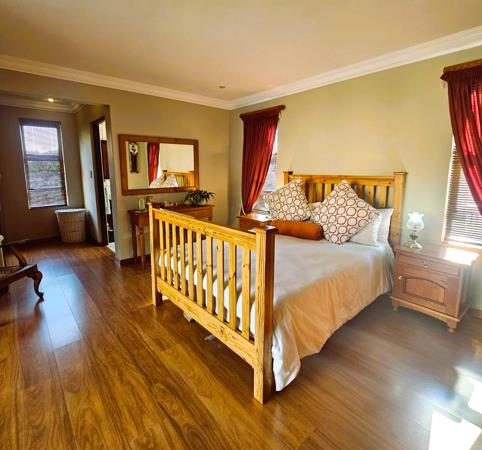 5 Bedroom House