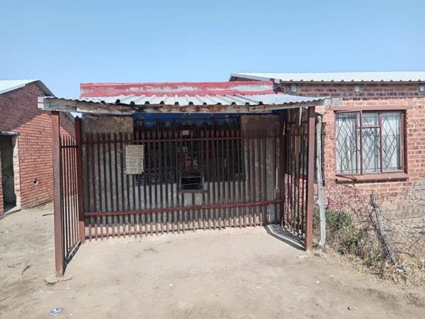 2 Bedroom House