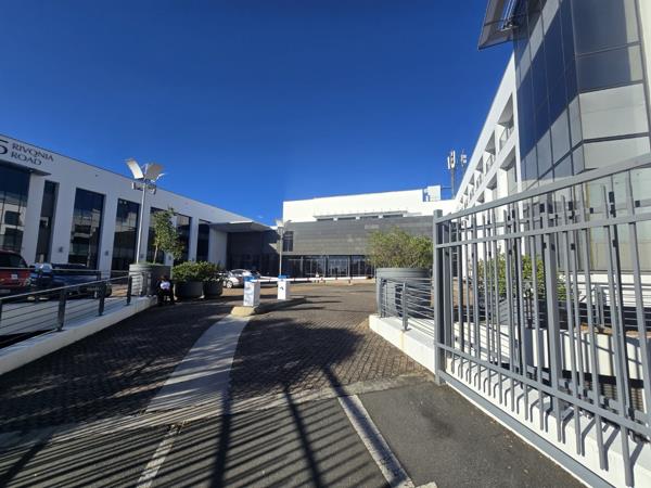 439 m² Office Space