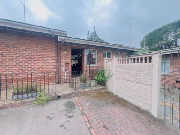 2 Bedroom Simplex