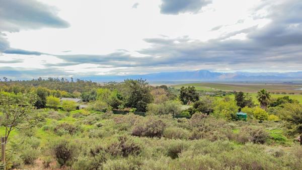 4 214 m² Land