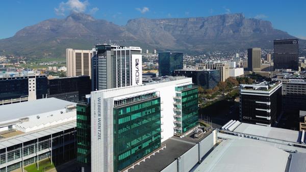 651 m² Commercial space
