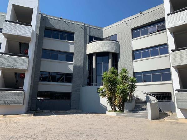 329 m² Office Space