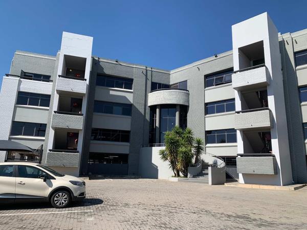 329 m² Office Space