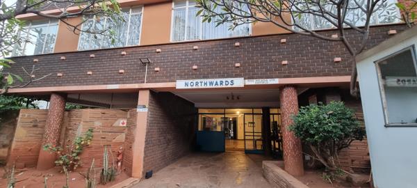 2.5 Bedroom Flat